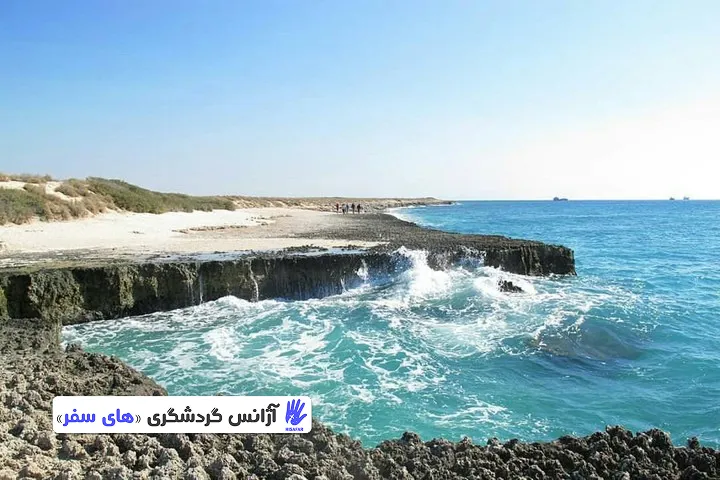 جاذبه‌های طبیعی و تاریخی پارسیان