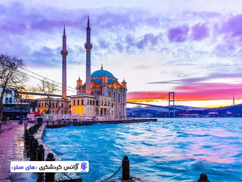 خرید سوغاتی در بازارهای رنگارنگ استانبول